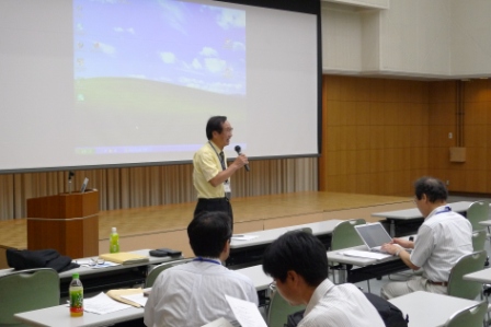 総会の様子